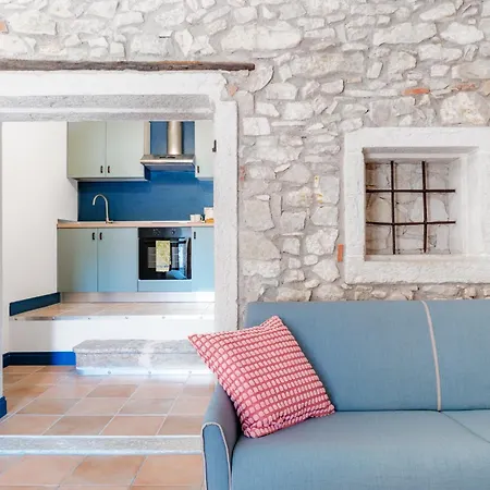 Jar - Castion Veronese